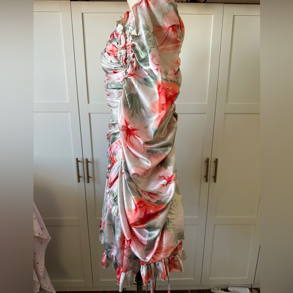 Donnèe Par Dieu Floral Long Sleeve Dress - Picture 2 of 7